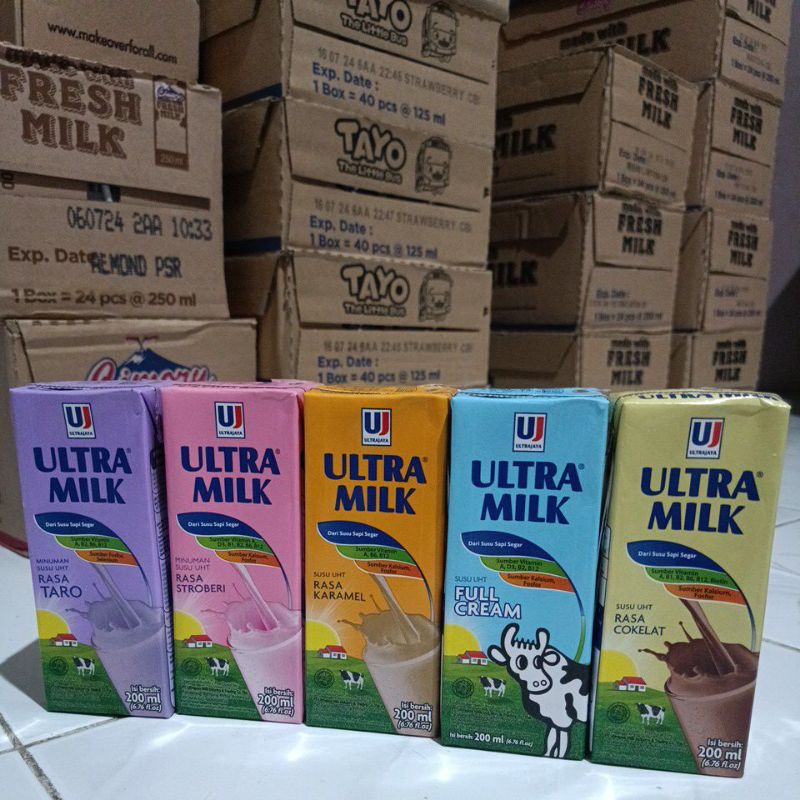 

Susu Ultra Milk UHT 200ml coklat stroberi taro karamel fullcream moka