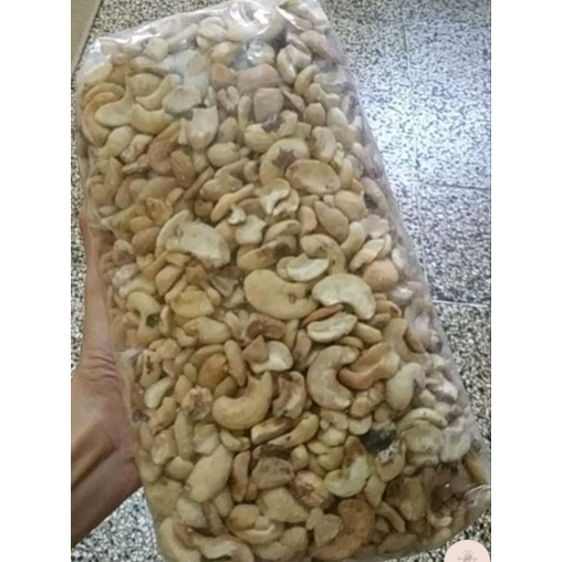 

TTKF0609 STAR (Termurah 1kg)Kacang mede pecah/pecahan/patahan mentah