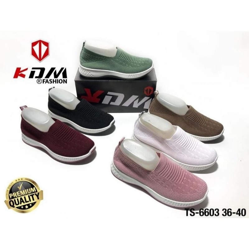 Kalastore03 - KDM Sepatu Wanita Sneakers Import Slip-On