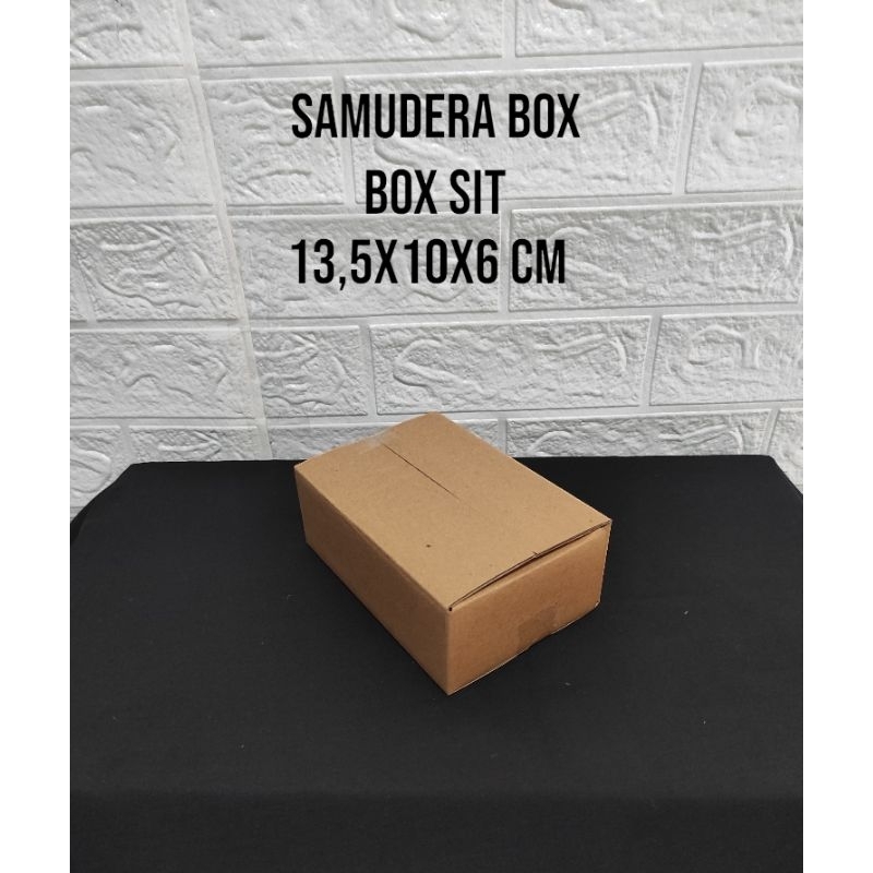 

kardus karton uk 13,5x10x6 cm...ST(SHEET) singgle wall polos