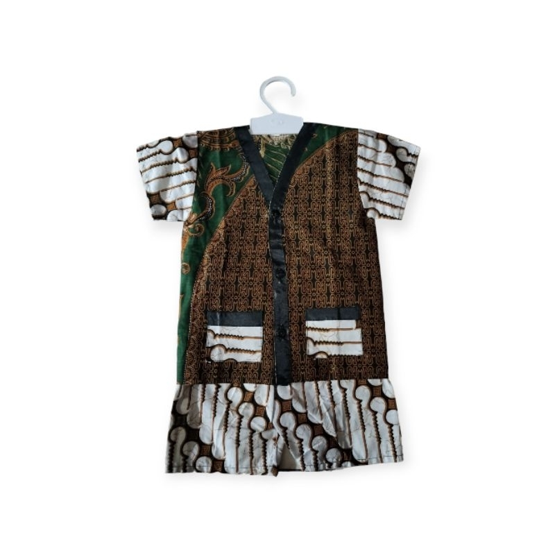 Setelan Batik Anak Perempuan Celana Pendek