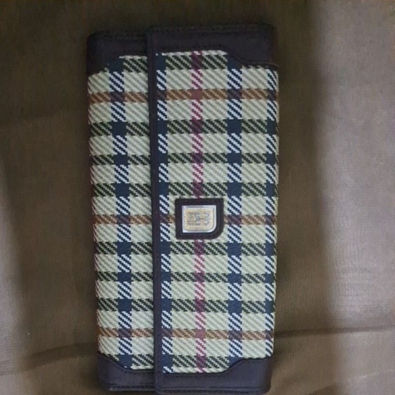 Dompet Lipat Panjang Daks