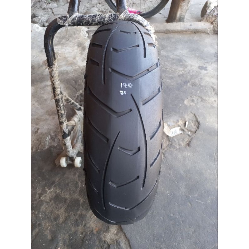 ban limbah moge import metzeler 170 60 17