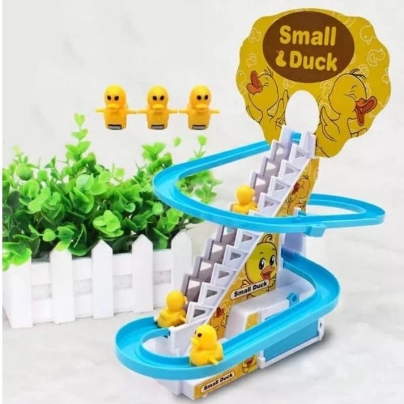 Mainan Bebek seluncuran tangga