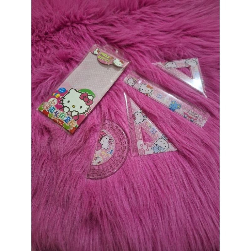 

penggaris set hello kitty