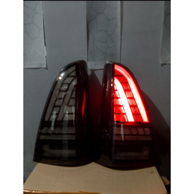 Stoplamp innova 2004 - 2015