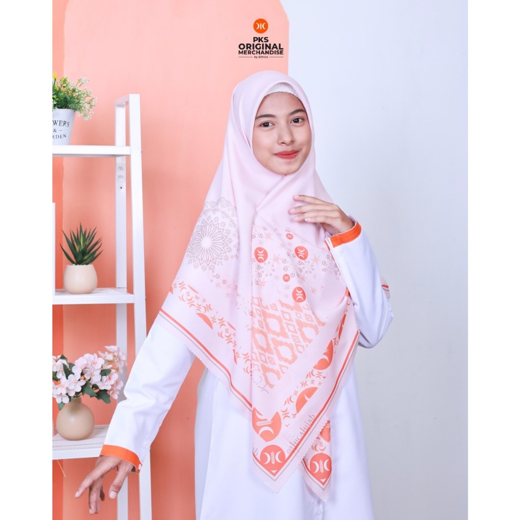 HIJAB SEGIEMPAT PKS JUMBO SYAR'I BAHAN DIAMOND