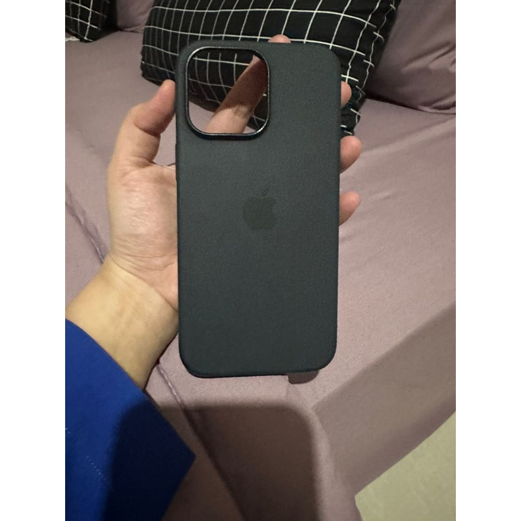 [PRELOVED] Black Case Iphone 14 Pro Max IBOX