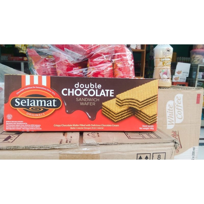 

Biskuit Selamat Wafer Sandwich Double Chocolate 145 gr