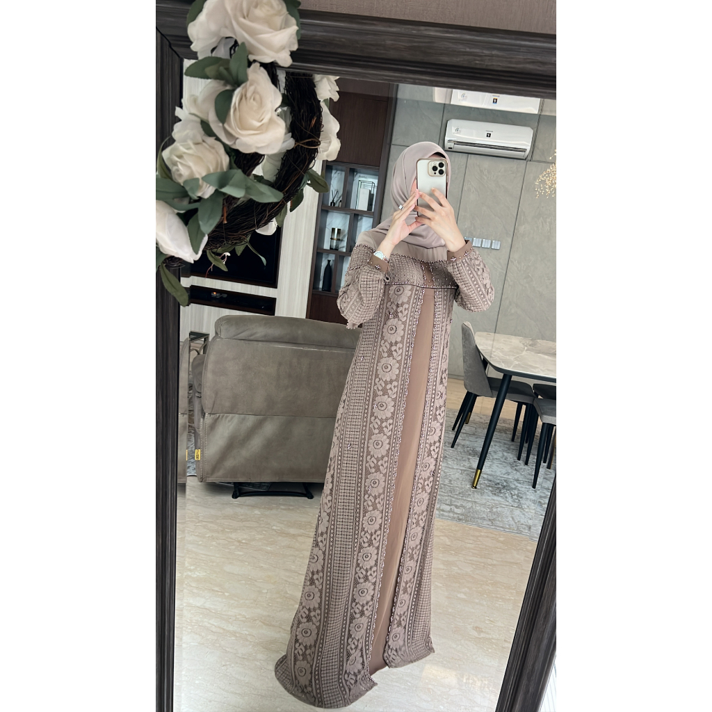 Master Brukat Dress Kaleela (HANYA SIZE S)