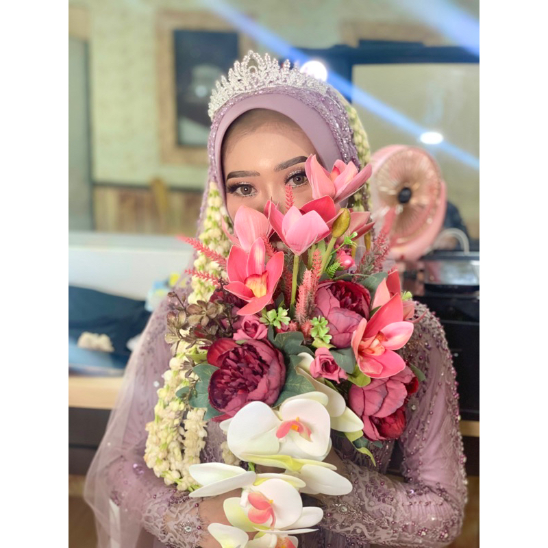 Rias Pengantin | makeup wisuda | makeup prewedding | segala jenis makeup