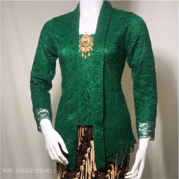 kebaya kutu baru / kutu baru brokat / kebaya wisuda / kebaya couple / kebaya modern