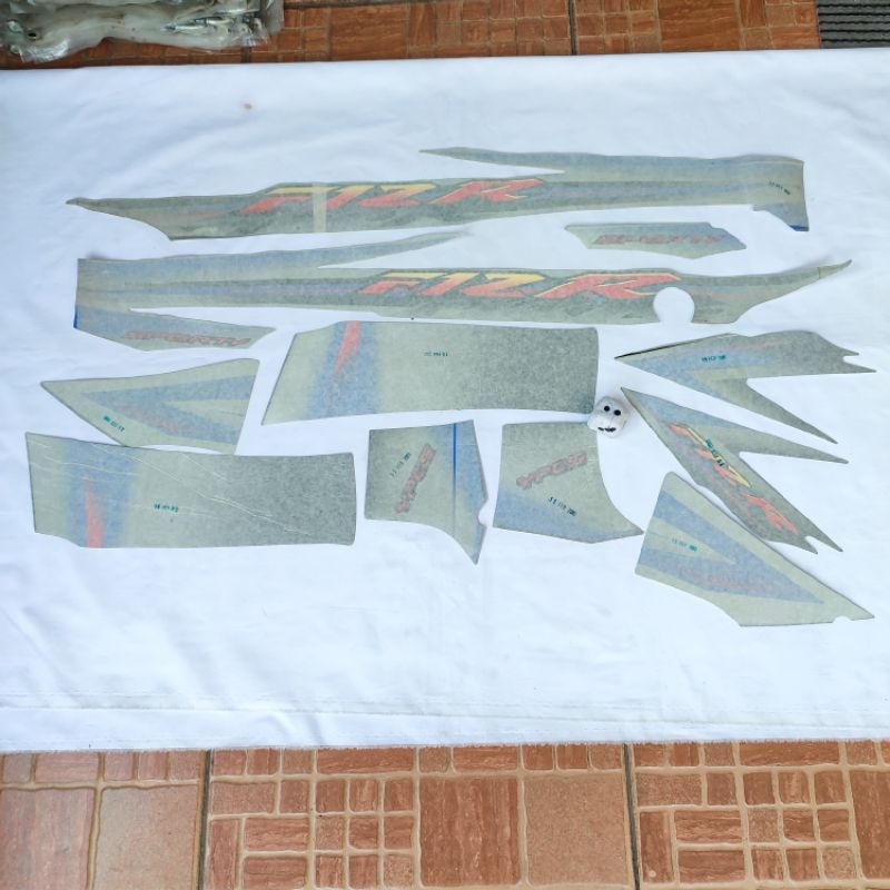 Striping sticker stiker yamaha f1zr fizr f1z r sporty hitam silver 2003 original ritrama nos
