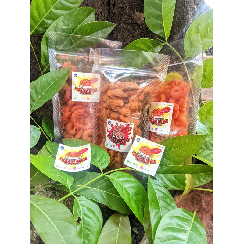 

basreng dan makaroni pedas