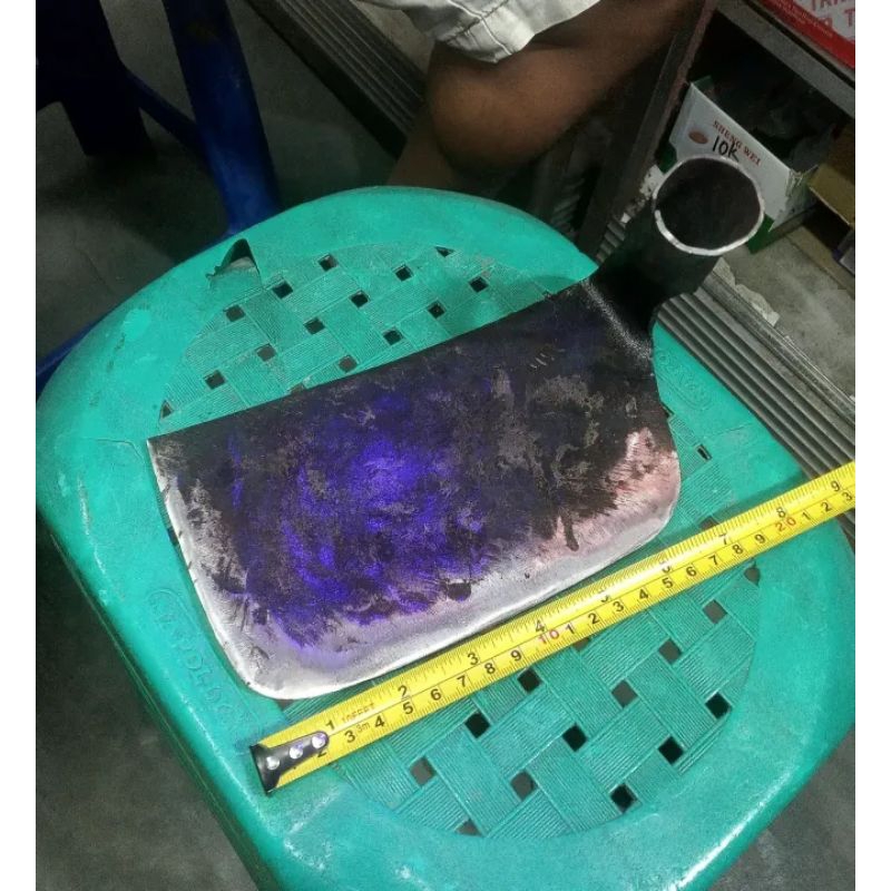 kored rumput ukuran besar