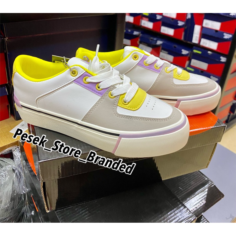 Sepatu Airwalk Tania warna putih size 37 saja original sale