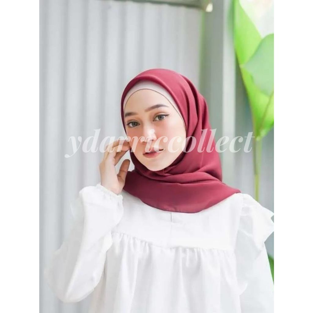 PRomo 12.12 (JNT ONLY) Hijab Segi Empat Polos BELLA SQUARE warna maroon /Kerudung sekolah segi empat