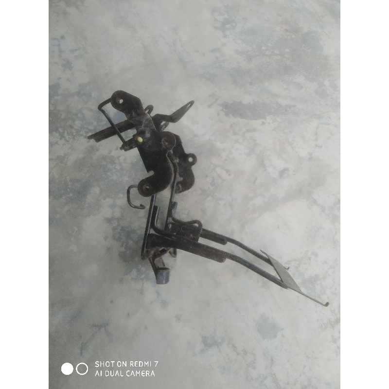 breket lampu depan vixion old