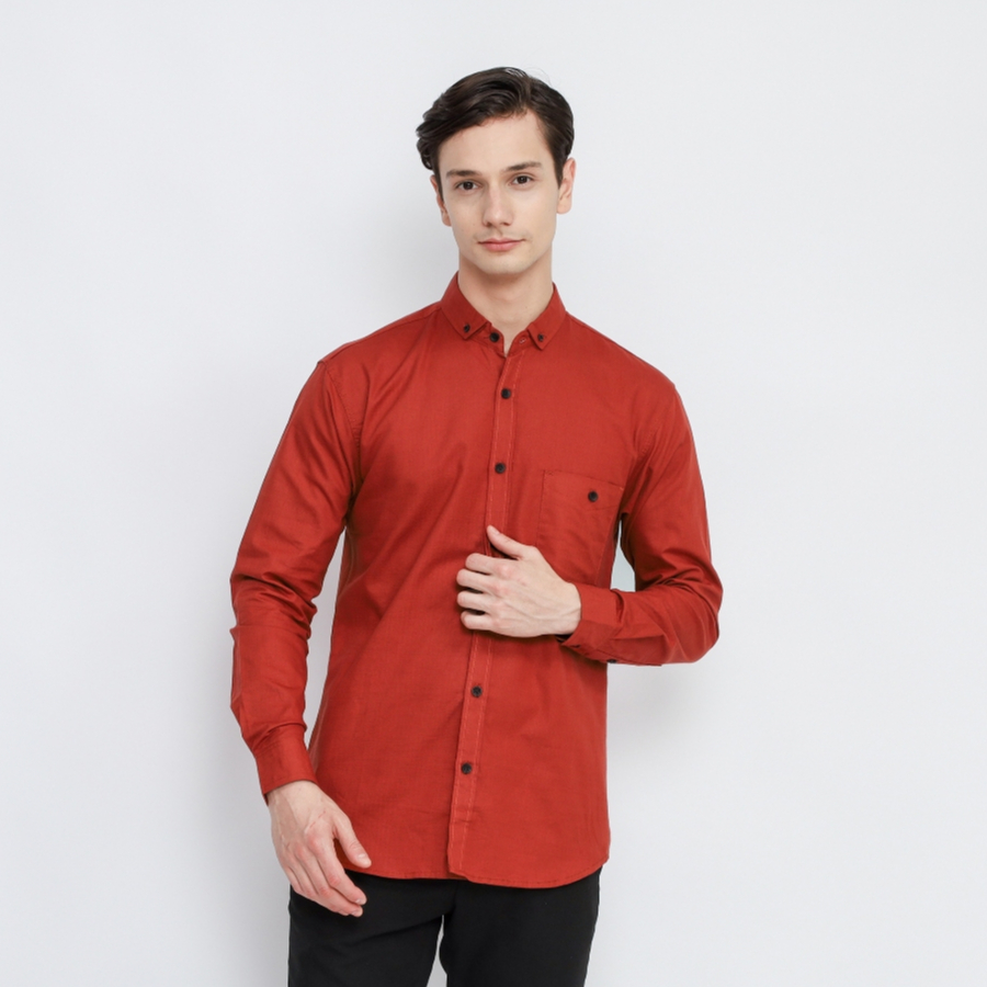 Kemeja Polos Lengan Panjang Pria Terracota Premium | Kemeja Pria Terracotta Slimfit High Quality