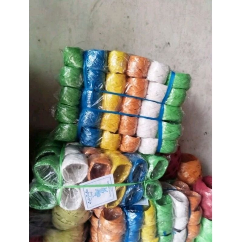 

Tali Rafiah Warna Campur kemasan 1 Kg