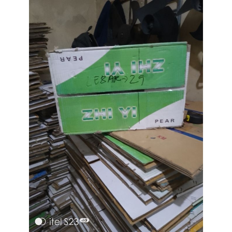 

kardus bekas buah panjang 45 lebar 29 tinggi37 dua craft doubell layer