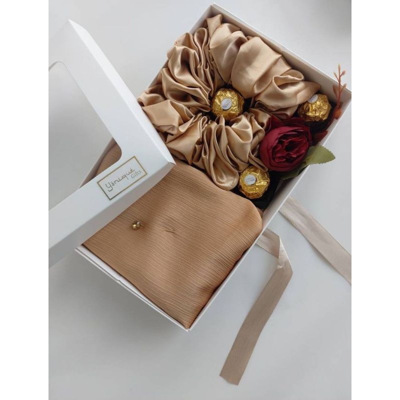 

Hampers hijab