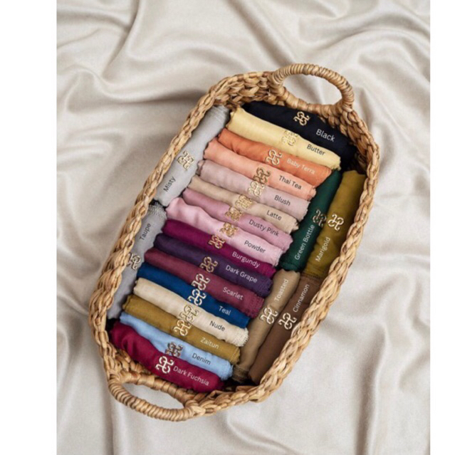 HL Paris ultrafine Black by heavenlights