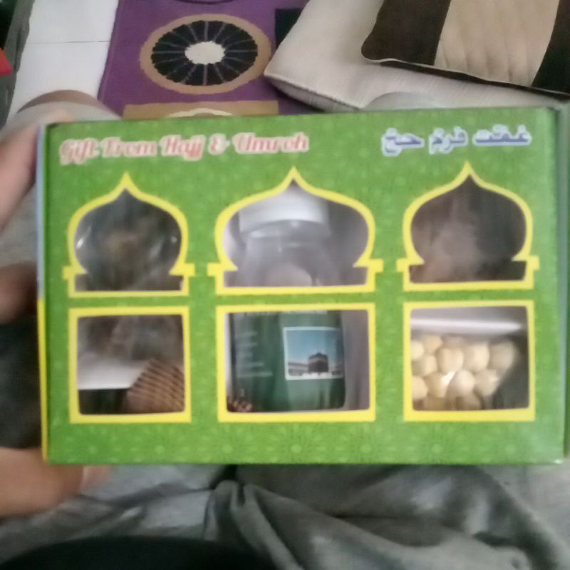 

Gift From Haji & Umroh