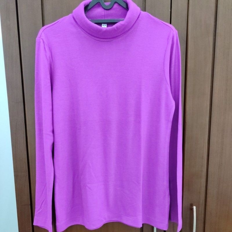 Uniqlo Heattech Fleece Turtle Neck (preloved)