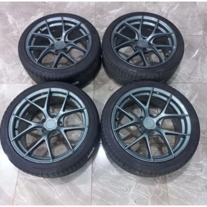 Velg Mobil Bekas Mercy BBS R20X8,5/9,5 H5X112 ET35/37 Ban 235/245 35 R20