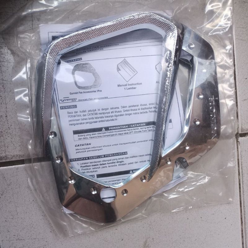 GARNISH RADIATOR HONDA VARIO 125 KZR