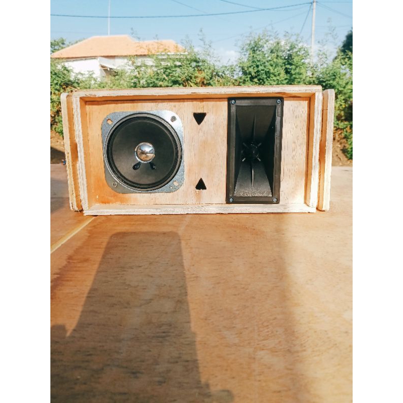 Box speaker line array 4inch + Twitter tinggal colok power.