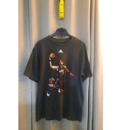 ADIDAS Dwayne Wade t shirt