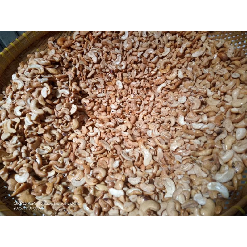 

kacang mede patahan matang 1kg