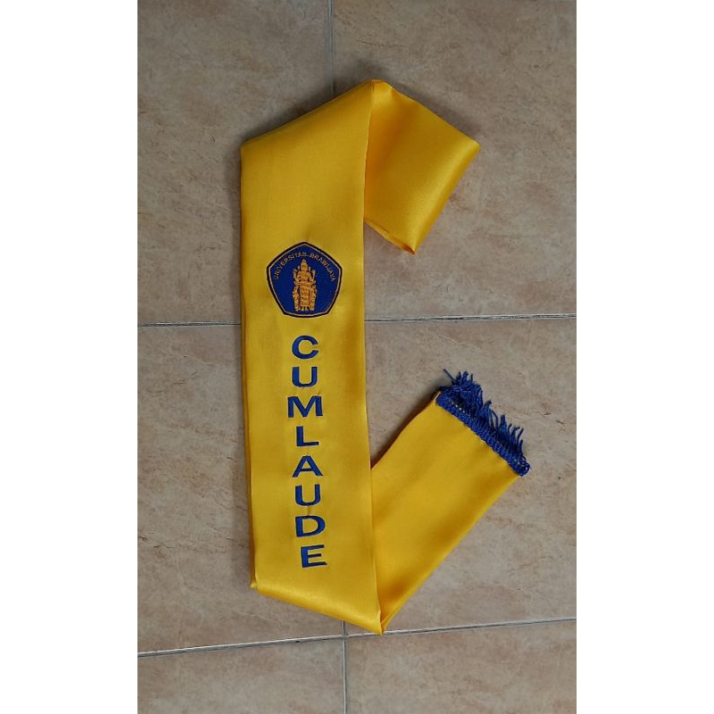 Slempang Cumlaude Universitas Brawijaya