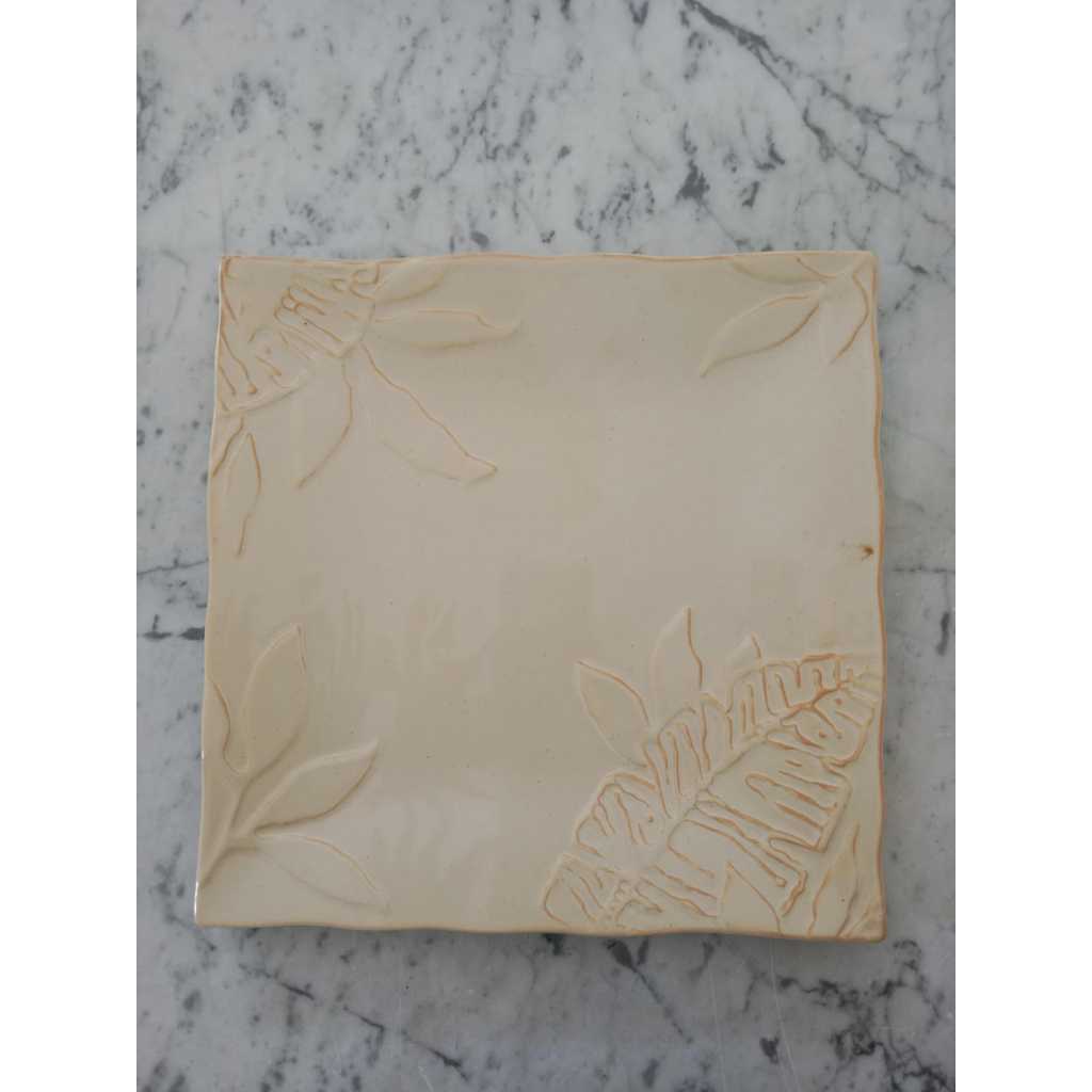 DINNER PLATE MOTIF KHAKI LEAVES 27CM
