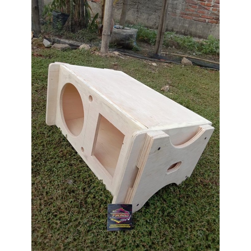 BOX LINE ARRAY 8IN PLUS TWITTER