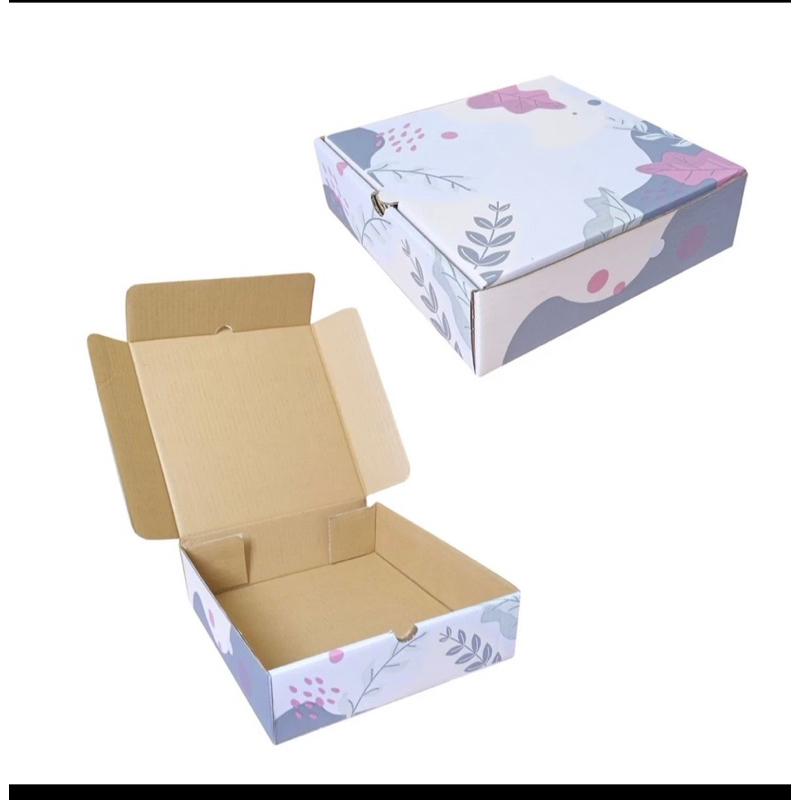 

Box hampers/bingkisan/kado/hadiah 24x24x7
