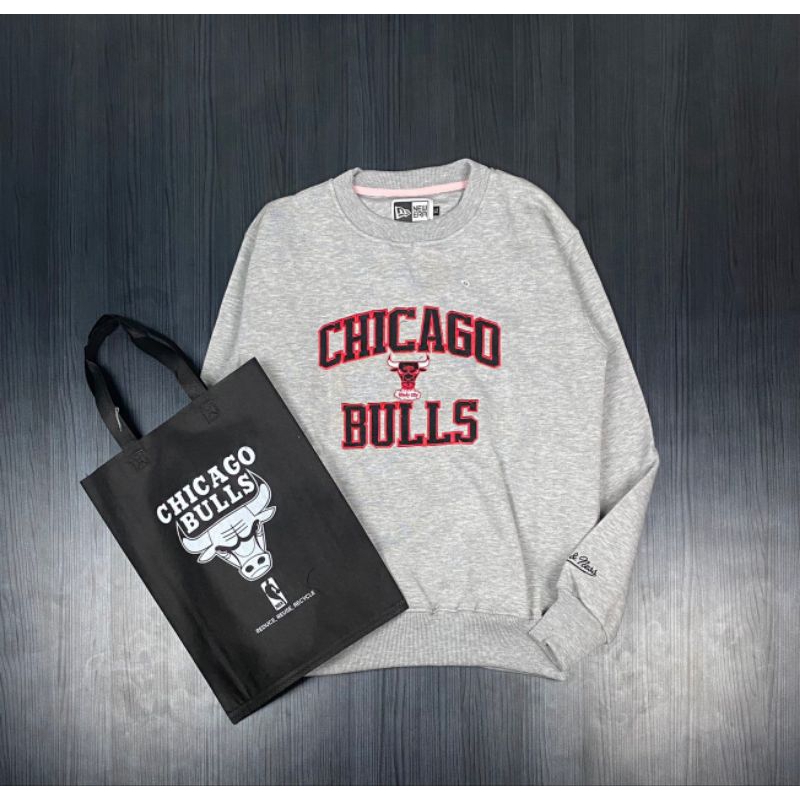 SWEATER CHICAGO BULLS PUTIH