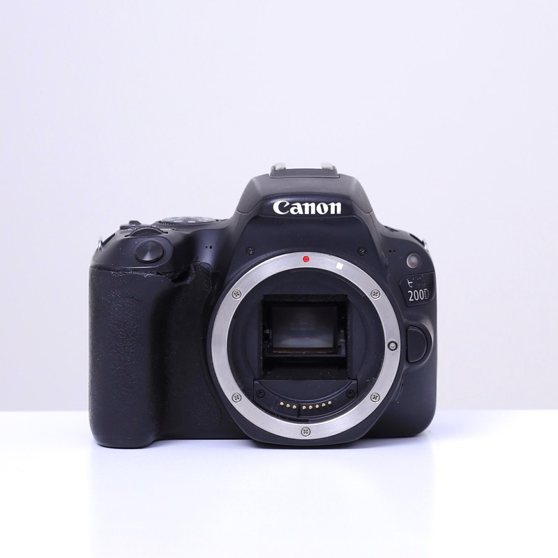Kamera Canon 200D Body Only Bekas  Support Wifi / TouchScreen