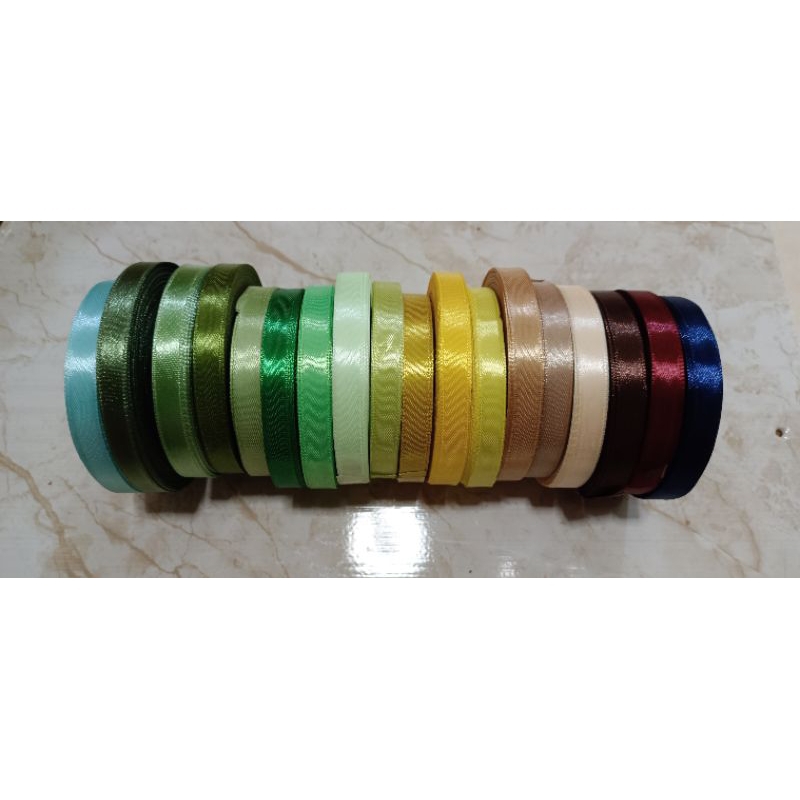 

Pita satin 1 cm rol 20 yard