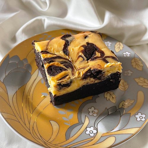 

Cheesecake Brownies