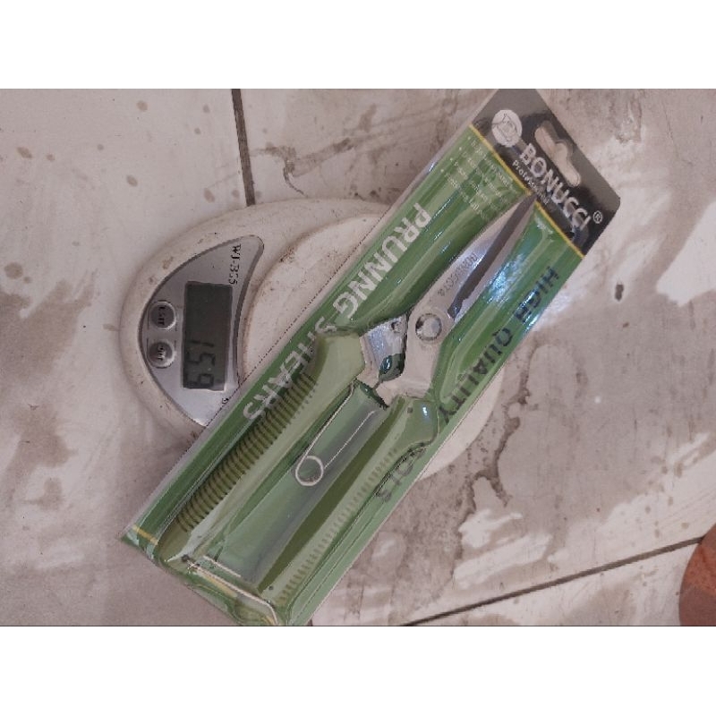 

gunting korea untuk dahn/ranting