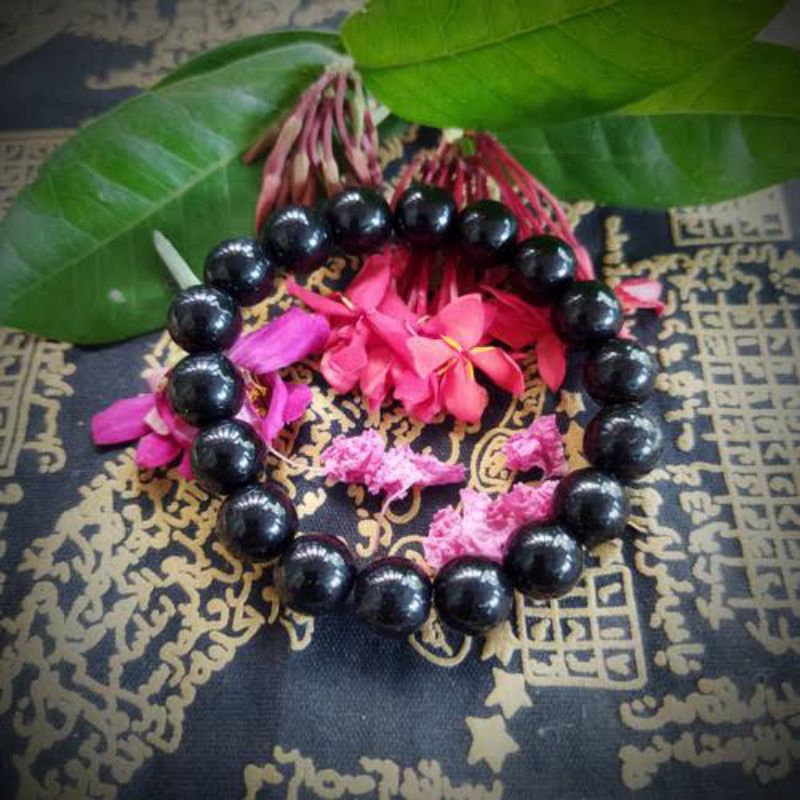 gelang badar besi tahan pukul, anti luka, kebal Sa'jam hoki keberuntungan, pemikat pasangan, dan ker