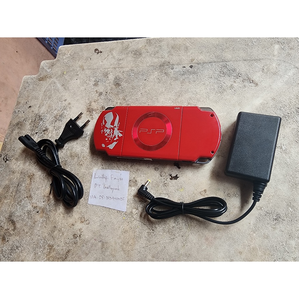 Playstation Portable PSP Slim 2000 God of War Limited Edition 02