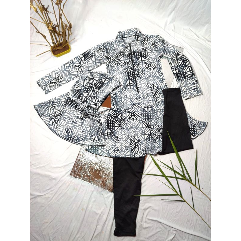 Baju renang muslim anak motif