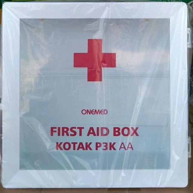 Kotak P3k Dinding Onemed / Kotak P3k Tempel Dinding Merk Onemed