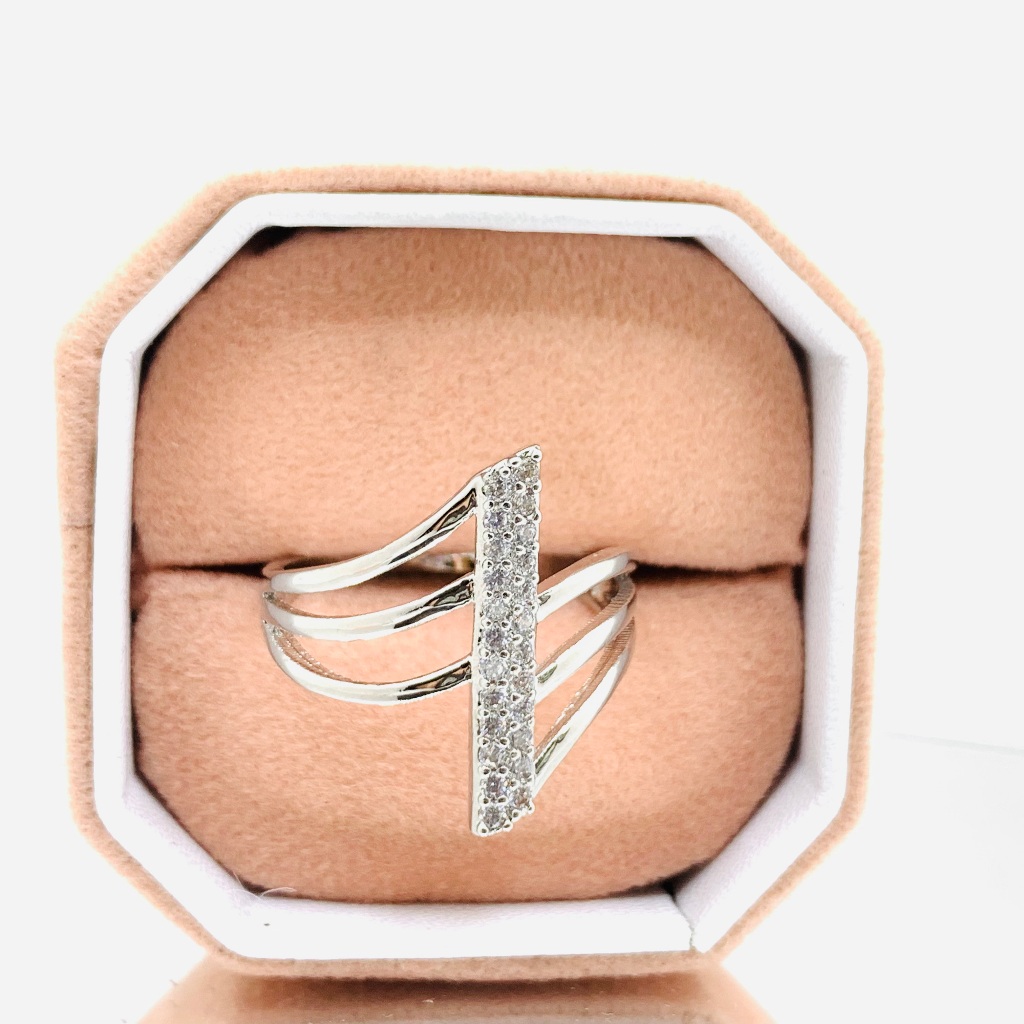 Rayi&R Cincin titanium wanita emas muda silver batu permata zircon diamond amerika bentuk unik tidak