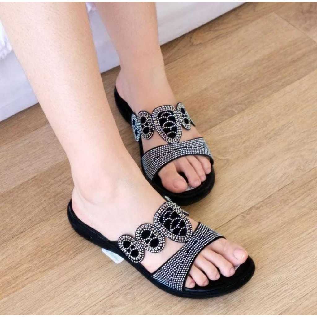 sandal calbi trepes sandal calbi mahkota sandal selop calbi mutiara sandal selop wanita
