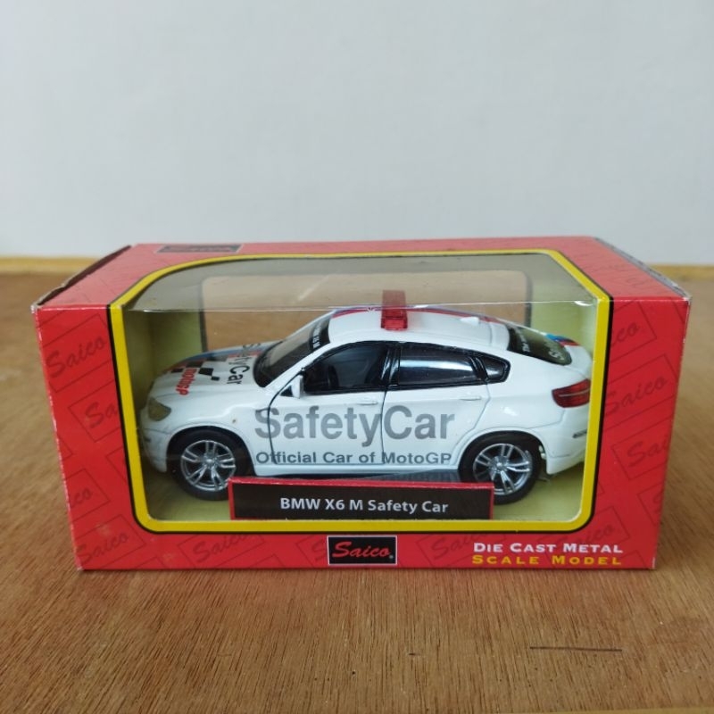 BMW X6 M Safety Car 1:32 Saico